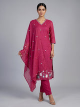 Pink cotton silk blend kurti set with delicate embroidered butti
