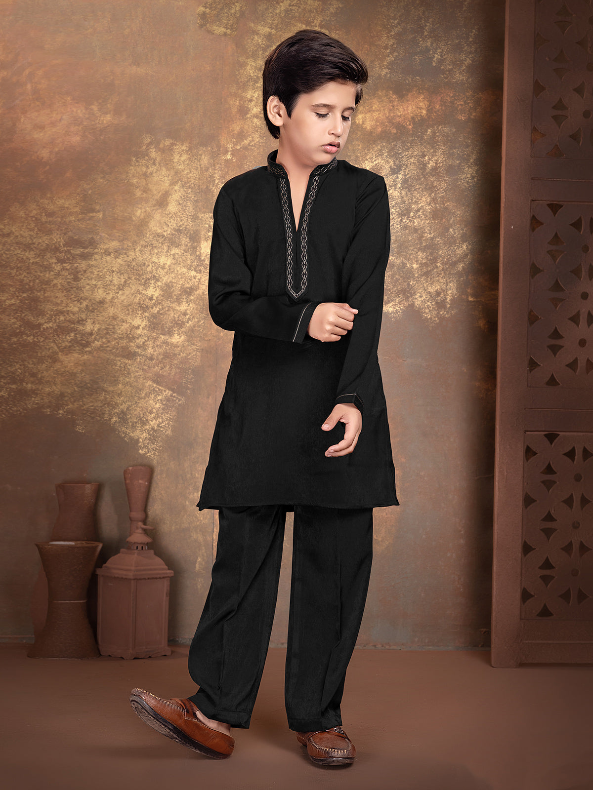 Black chevron embroidered boys kurta suit