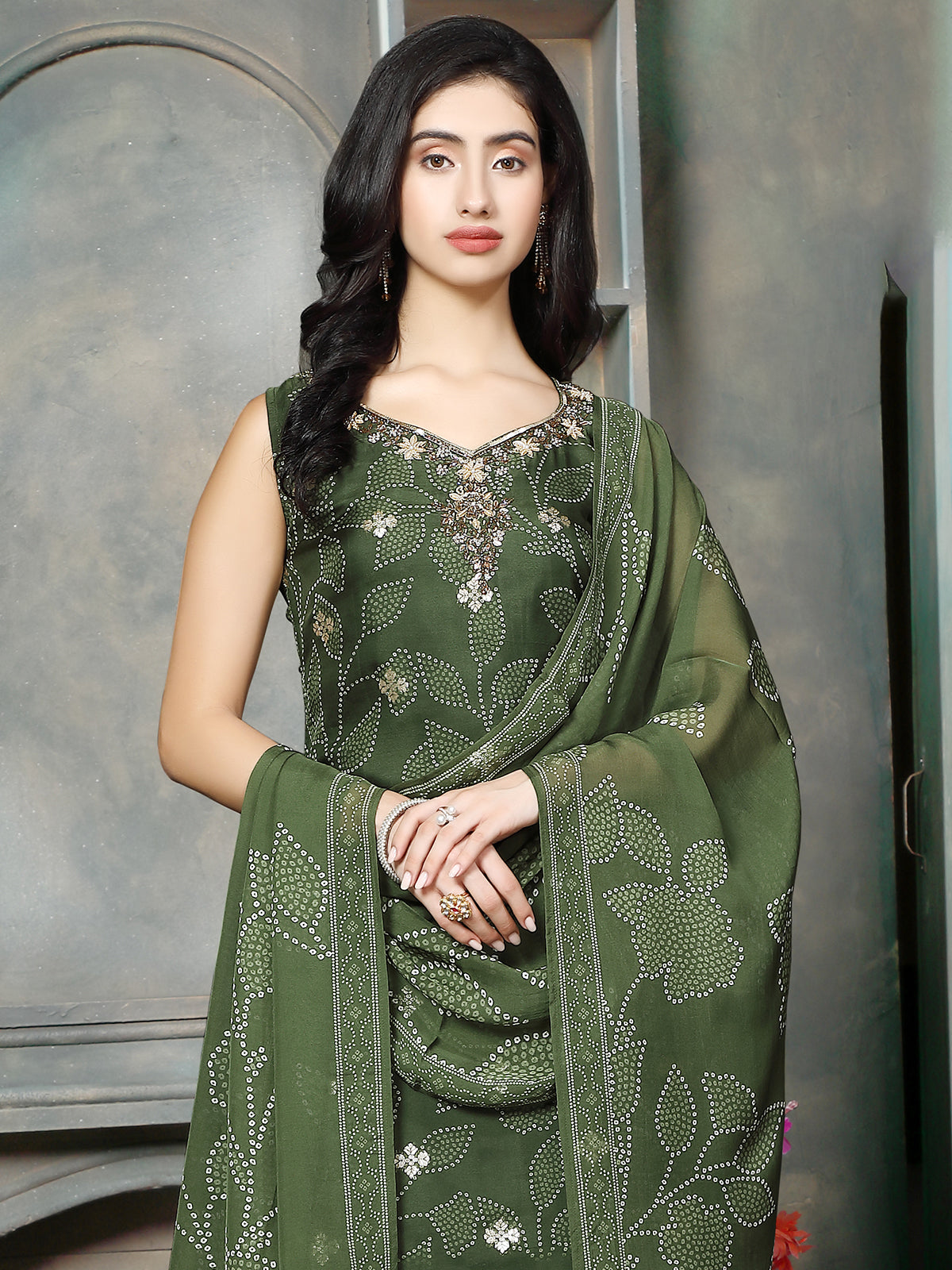 Green georgette silk women floral bandhani palazzo suit