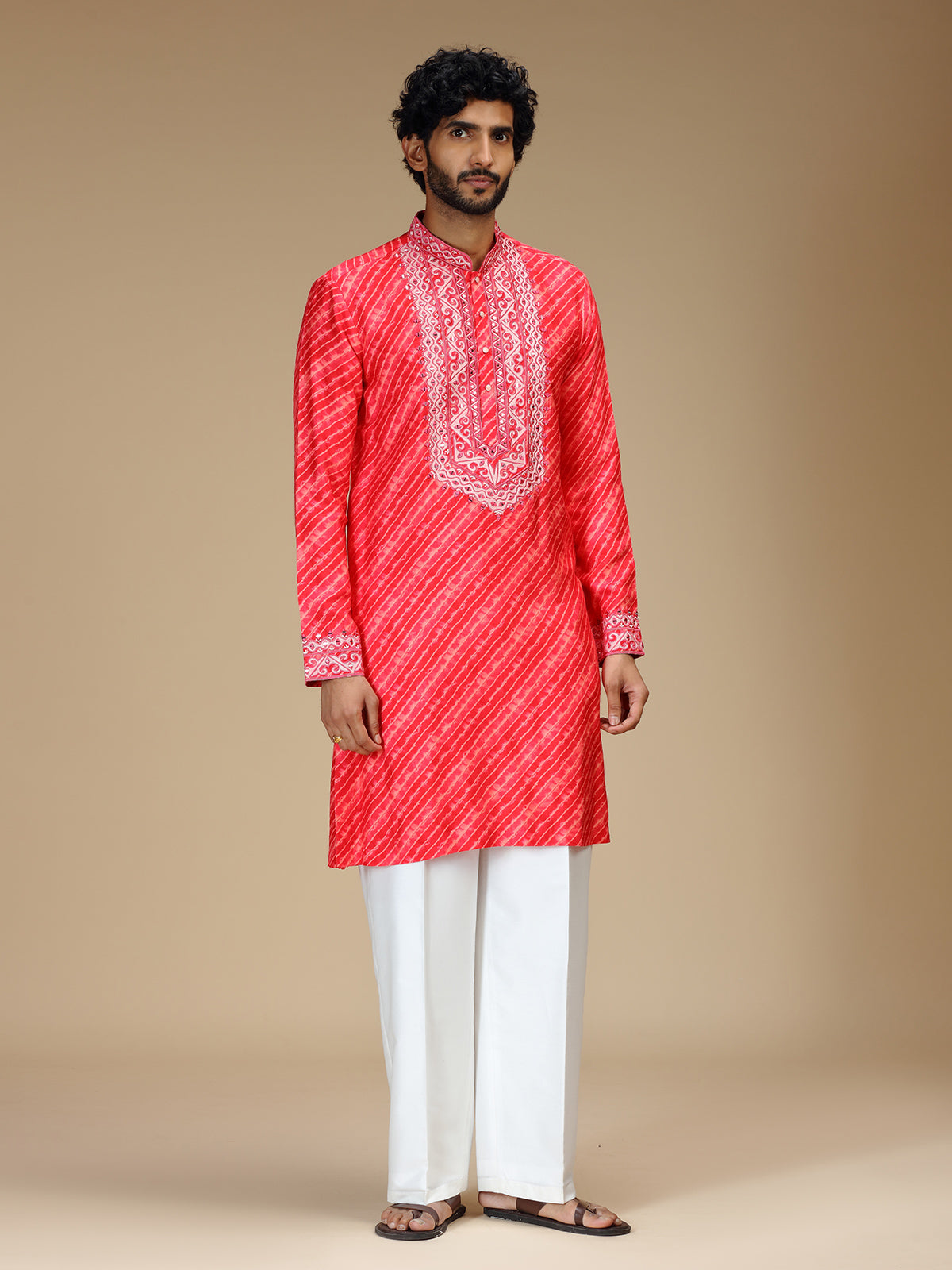 Pink leheriya embroidered silk blend kurta pajama
