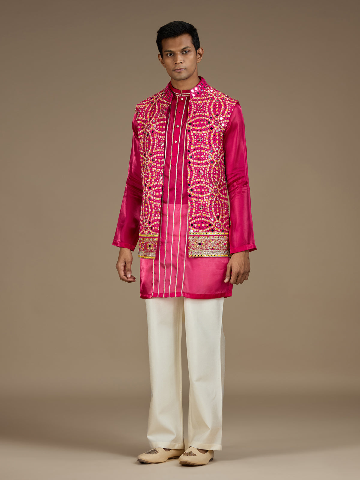 Pink mens luxurious embroidered bandhani bundi waiscoat set