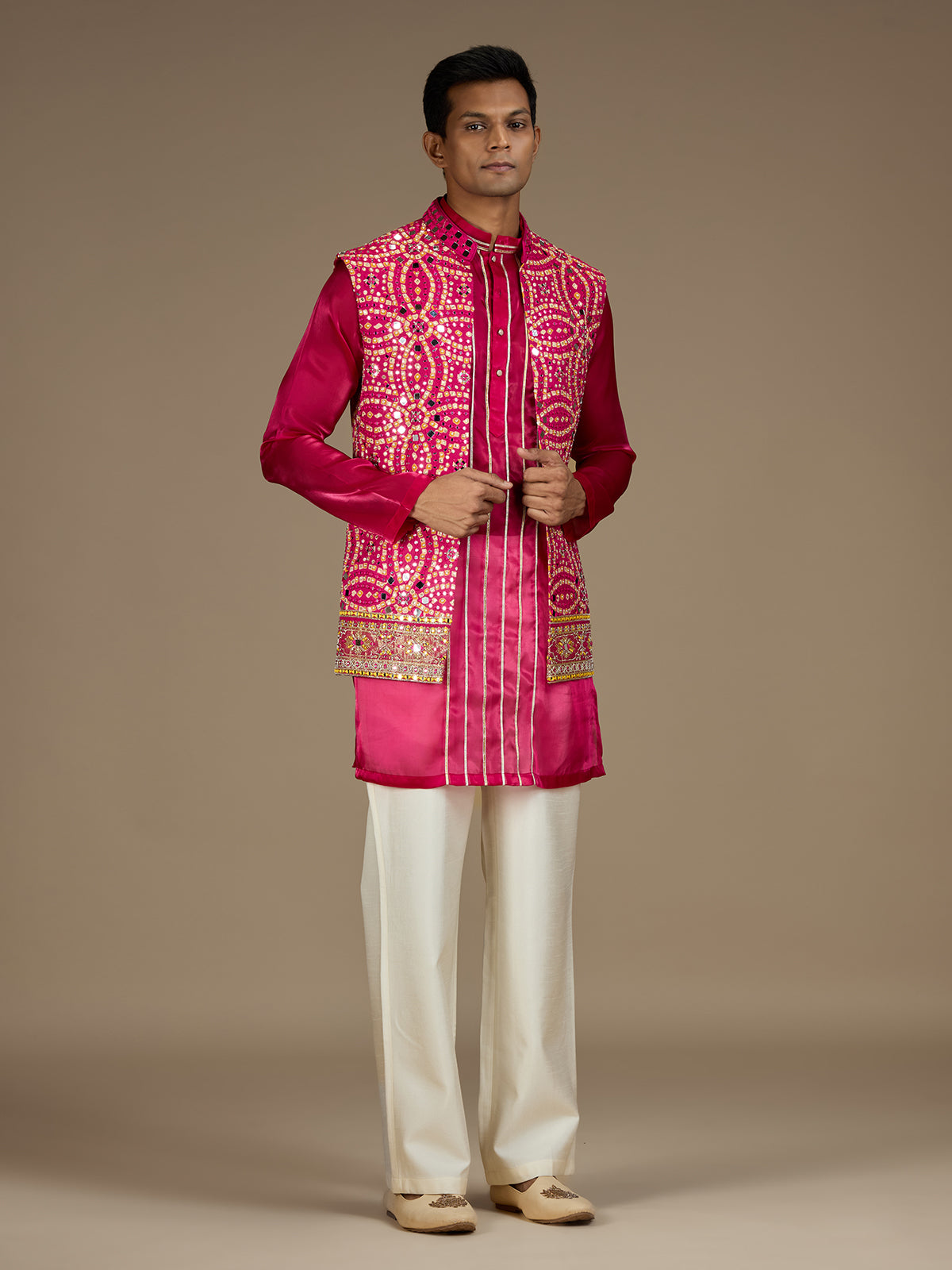 Pink mens luxurious embroidered bandhani bundi waiscoat set