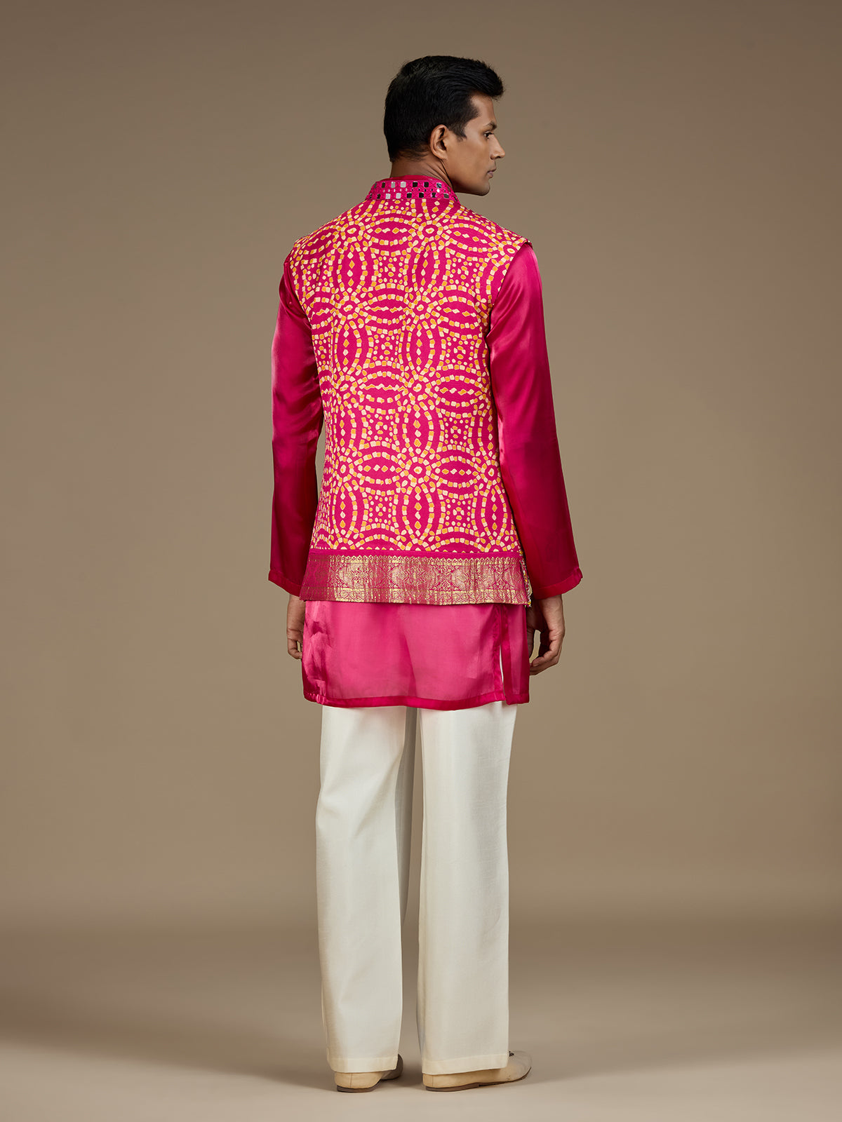 Pink mens luxurious embroidered bandhani bundi waiscoat set