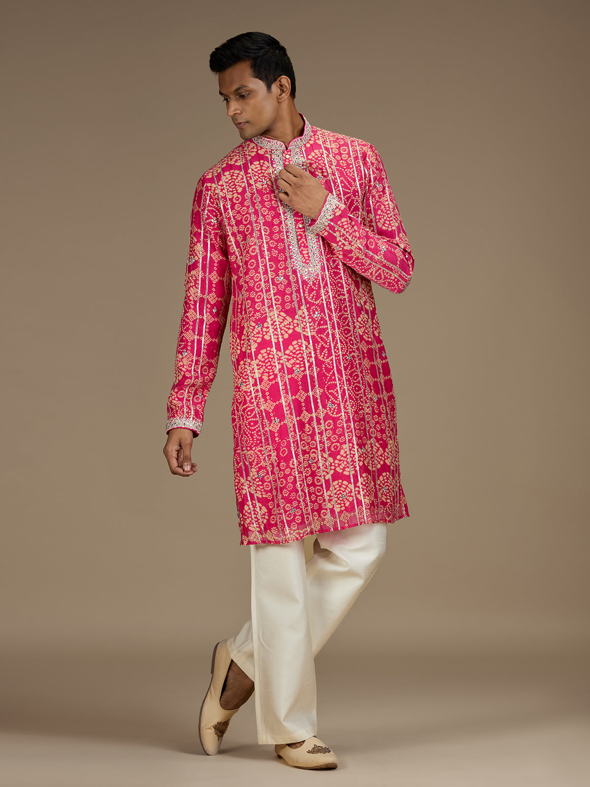 Pink mens royal bandhani embroidered kurta pyjama