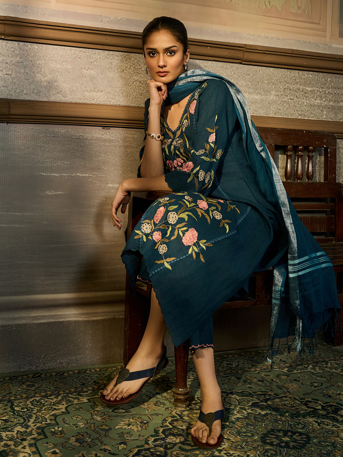 Teal blue cotton blend women kurti set with floral tree