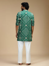 Green pure crepe mens kurta suit with bandhani print