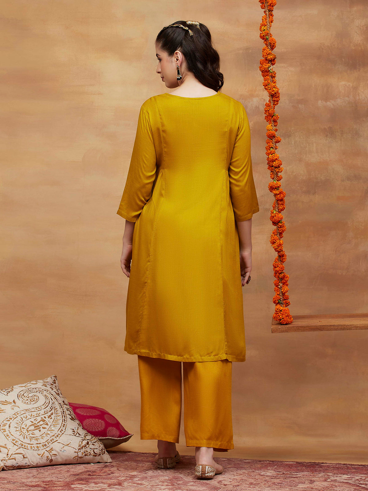 Yellow geometric printed women kurti set