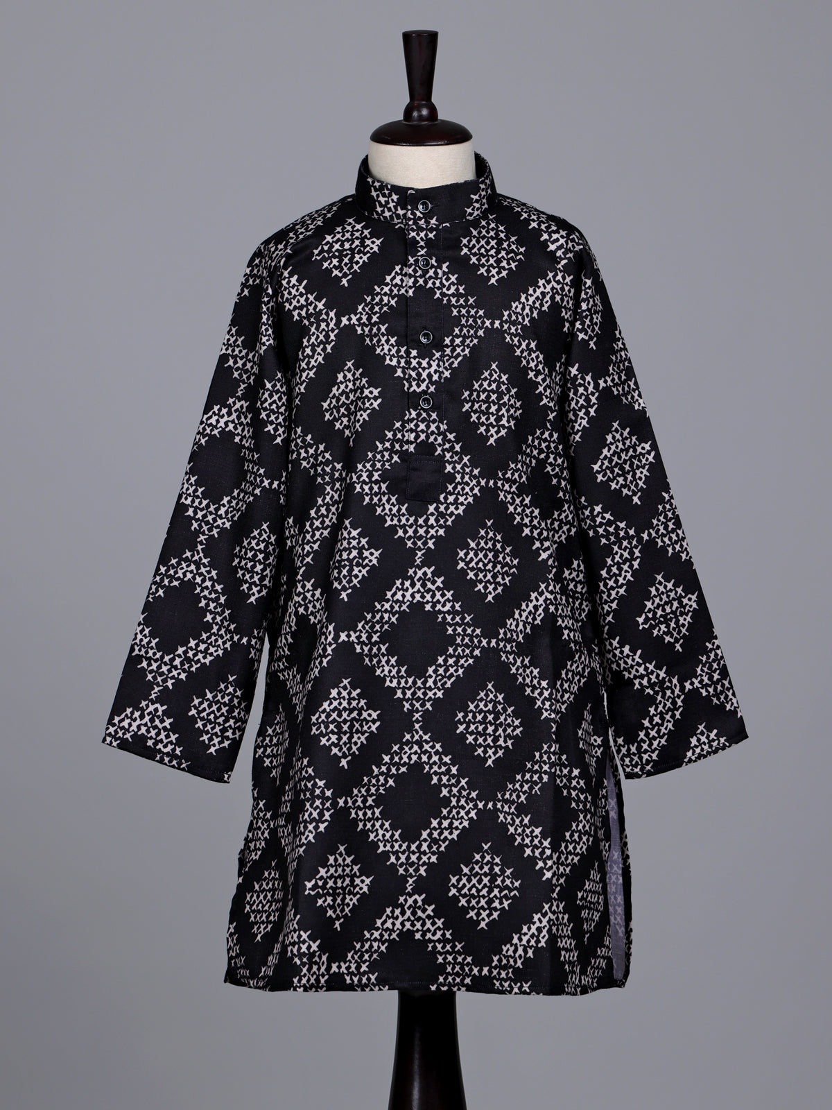 Black boys cotton kurta suit with contemporary printed detailing