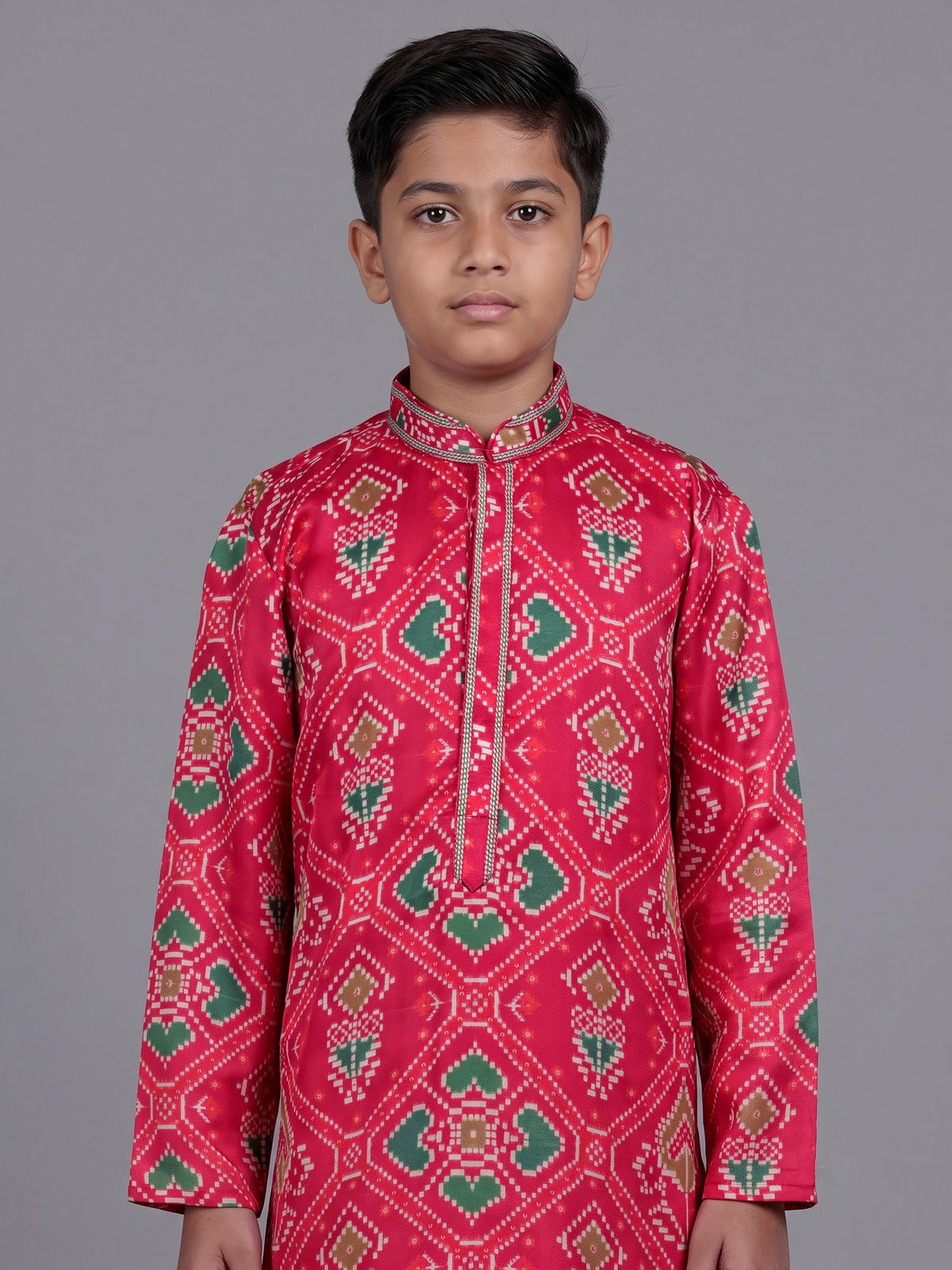 Rani pink boys Patola kurta suit with traditional printed design
