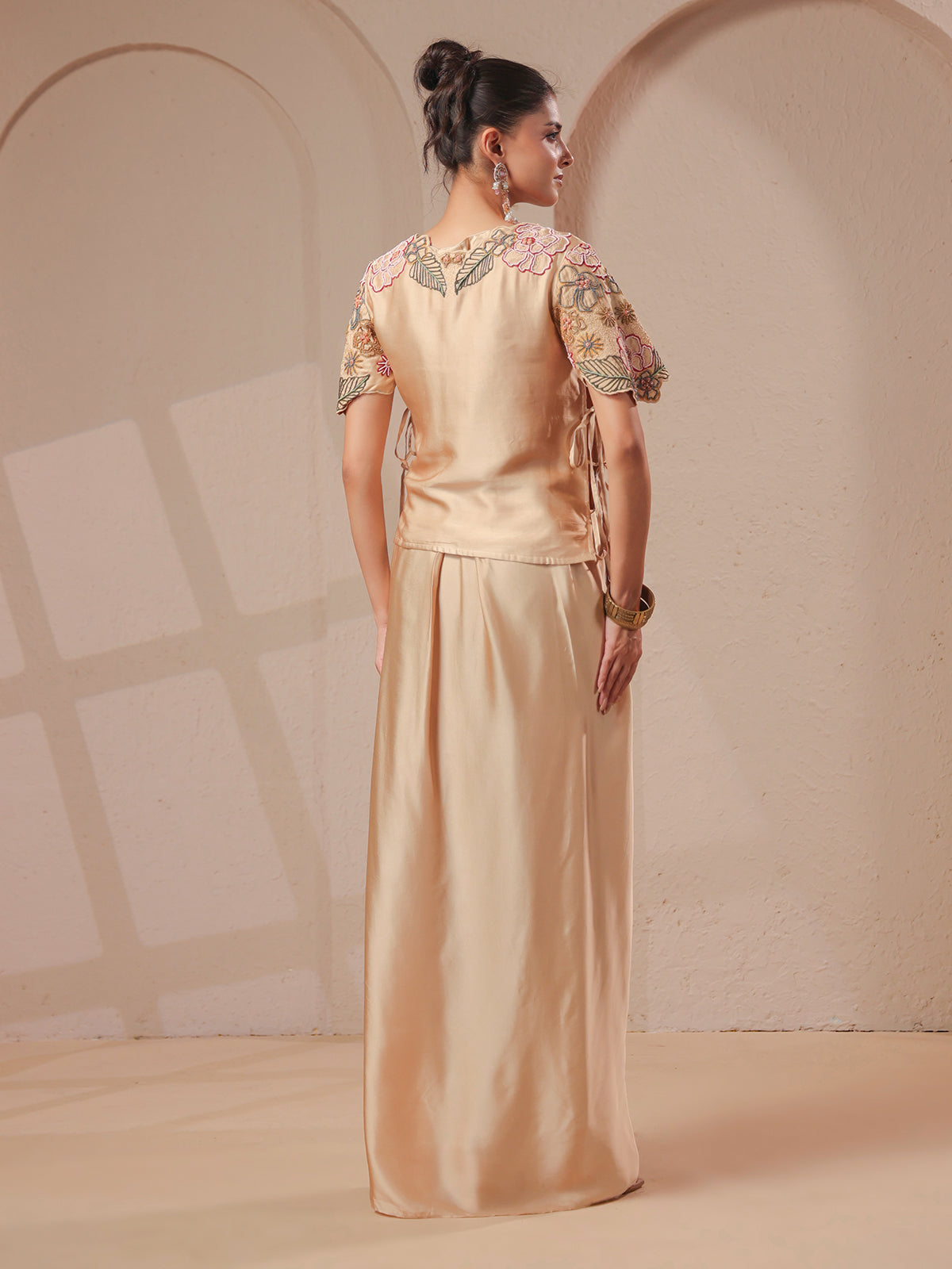 Cream rose-gold bustier handwork jacket with elegant indowestern