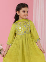 Green pleated girls pant suit