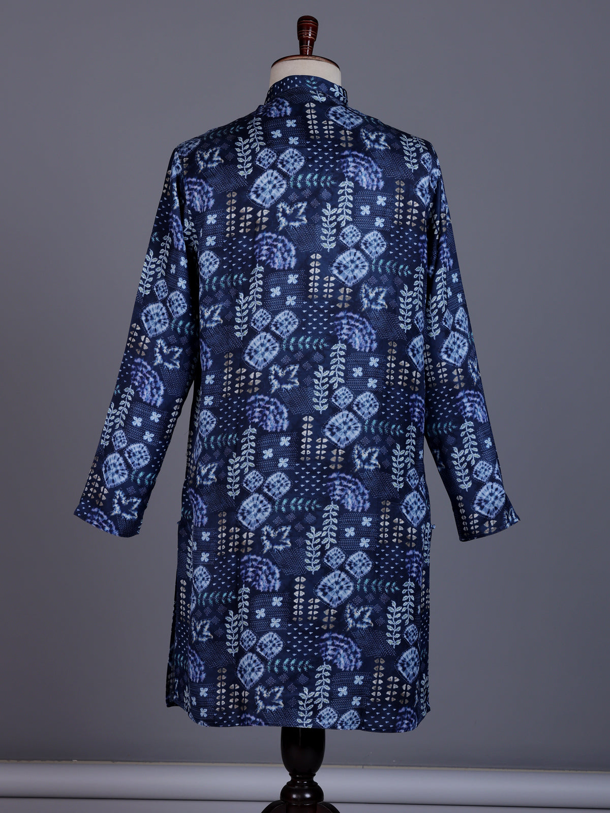 Blue cotton silk mens kurta suit with stylish print and mandarin collar