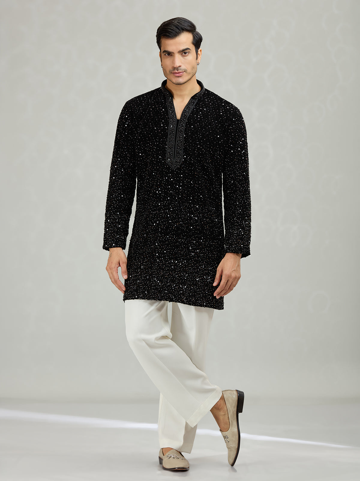 Black sleek embellished mens kurta suit