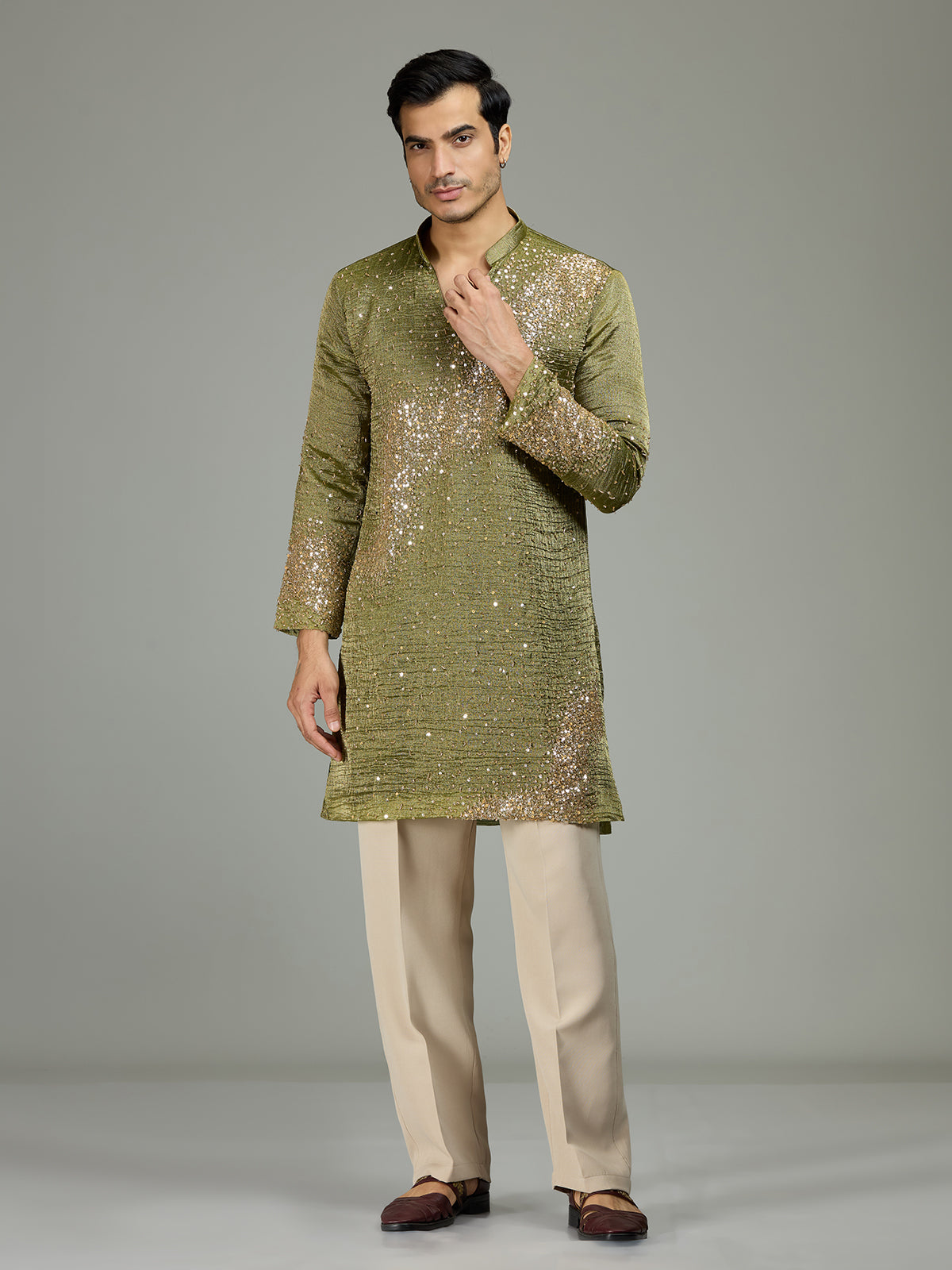 Green rhythmic wave detailing men kurta suit