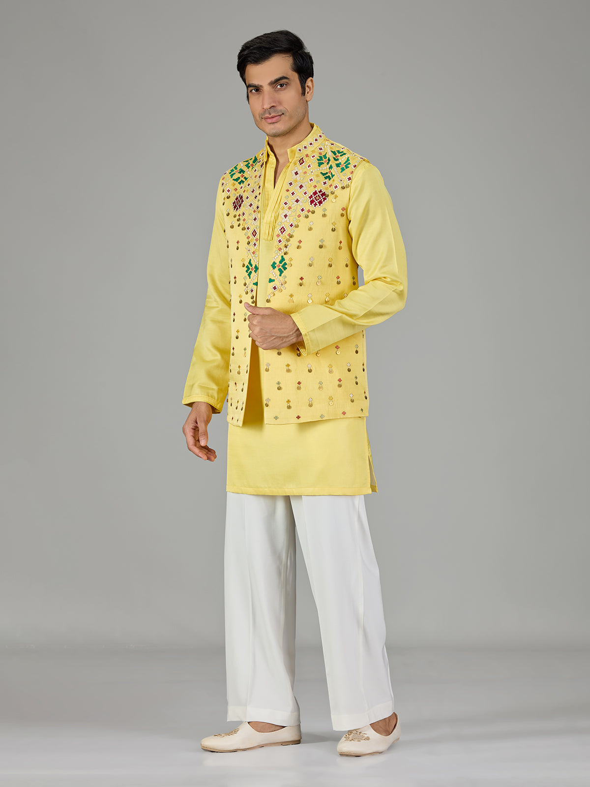 Yellow geometric floral men waistcoat set