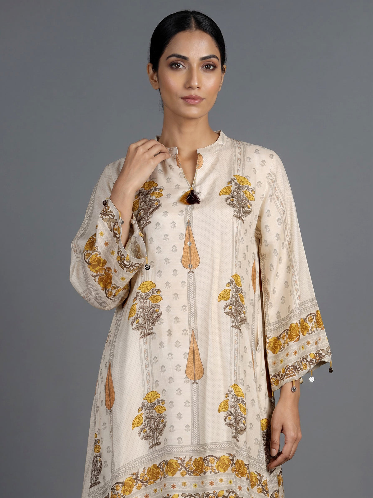 Off white sanganeri floral women kurti set