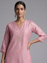 Pink Leheriya scallop neck women kurti set