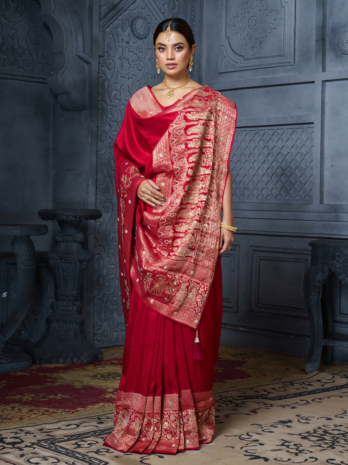 Red bridal procession heritage dola silk saree for women