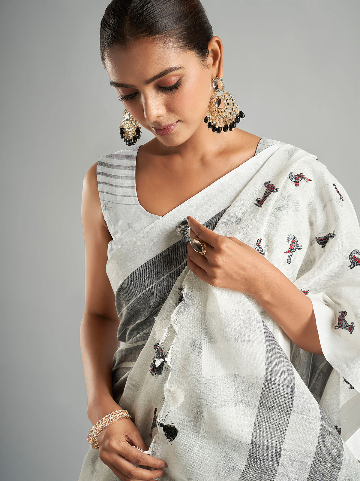 Cotton linen white saree