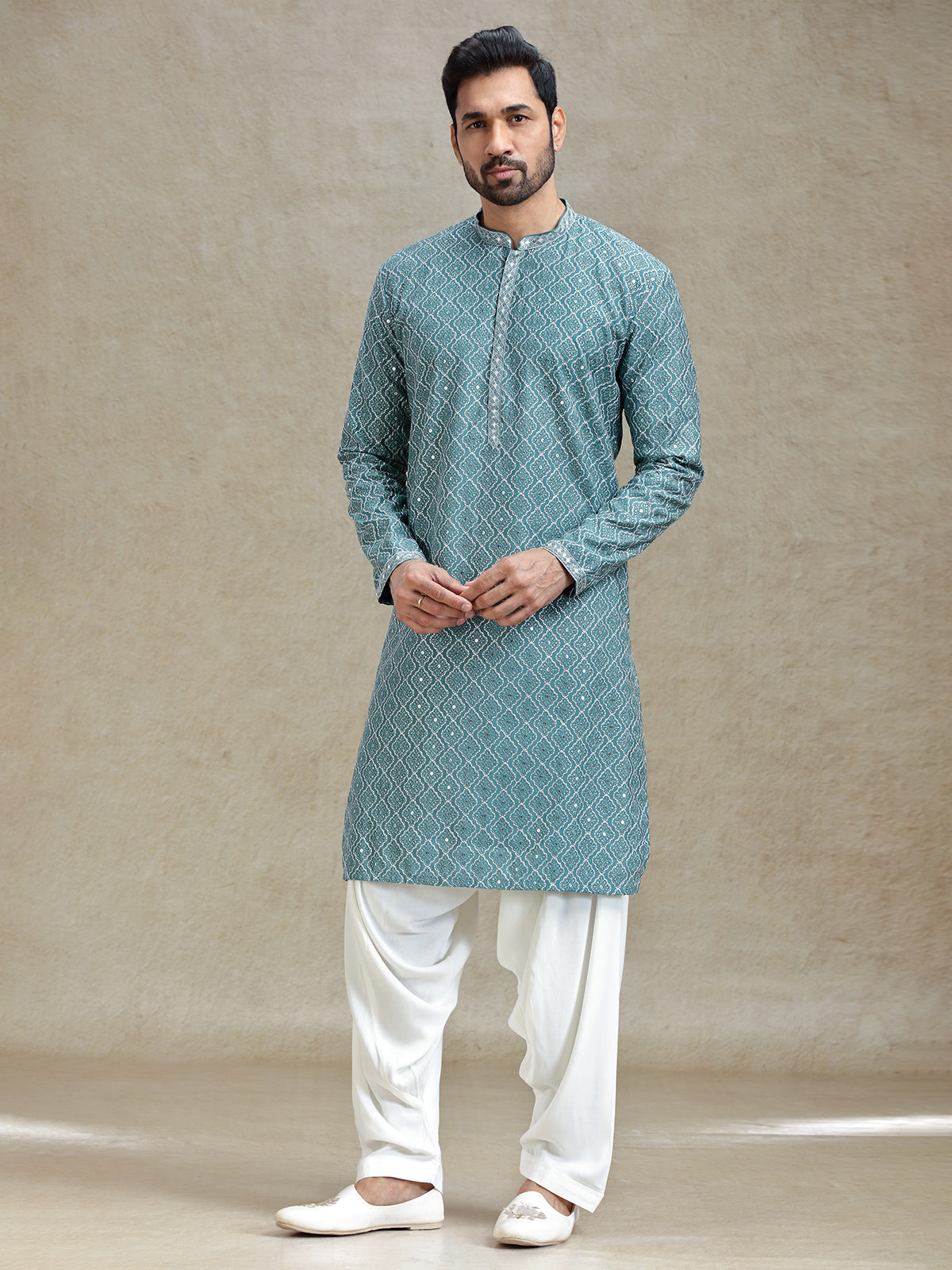 English green serene kurta set in symmetrical embroidery
