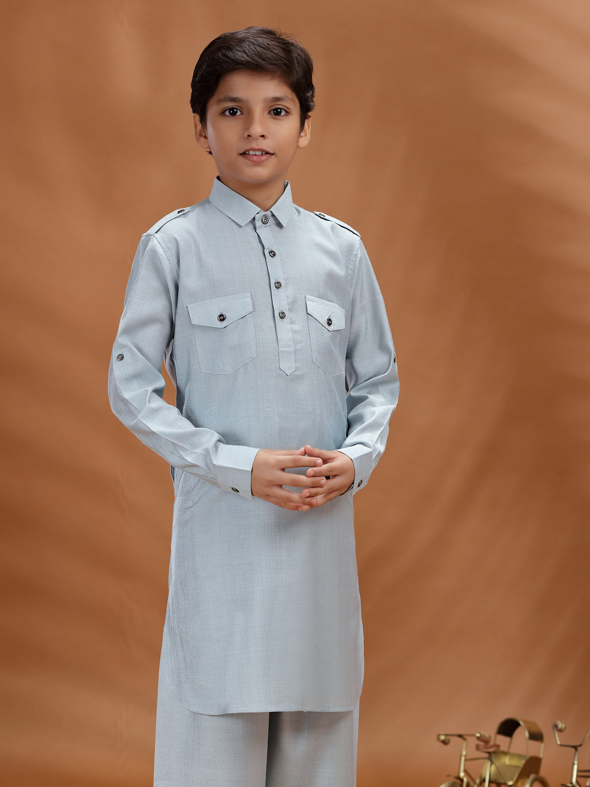 Grey cotton kurta ideal for ethnic outfits