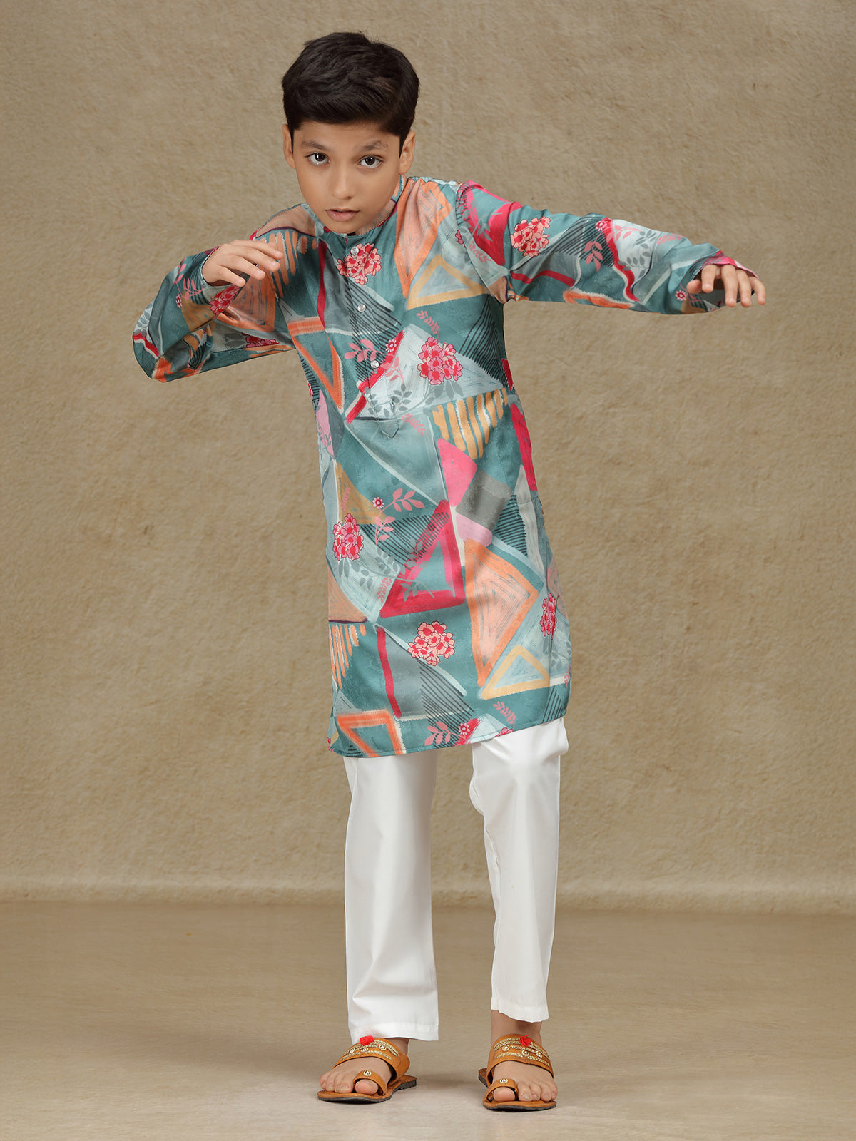 Grey cotton silk printed kurta set for boys