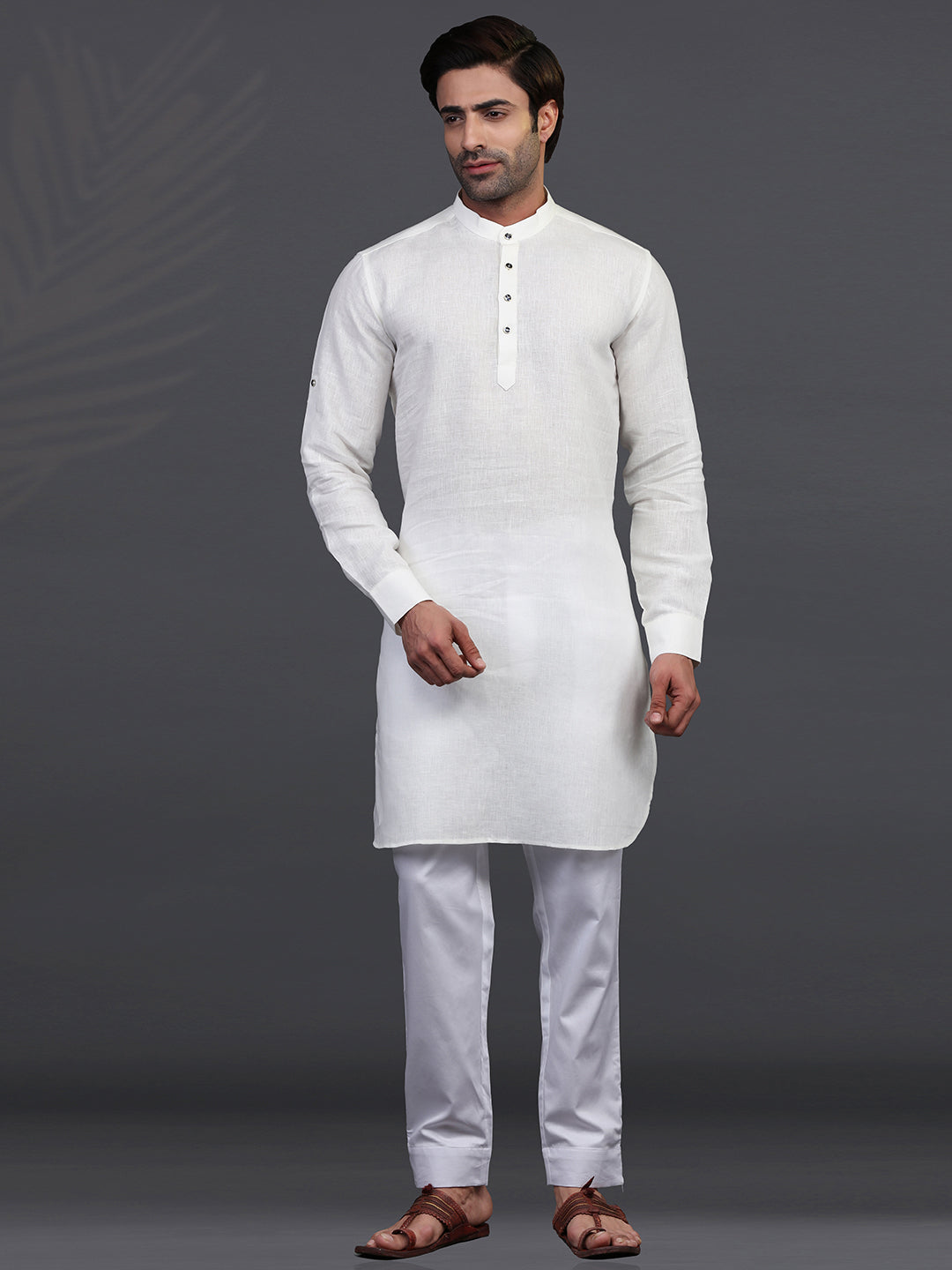 Off white full sleeves kurta pajama for festive