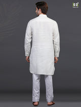 Off white full sleeves kurta pajama for festive