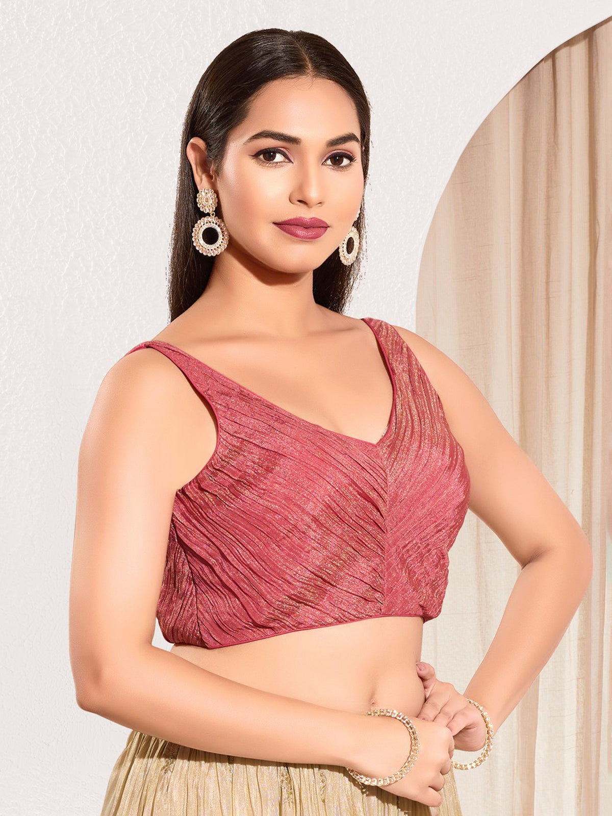 Onion pink tissue silk sleeveless sweetheart neck blouse