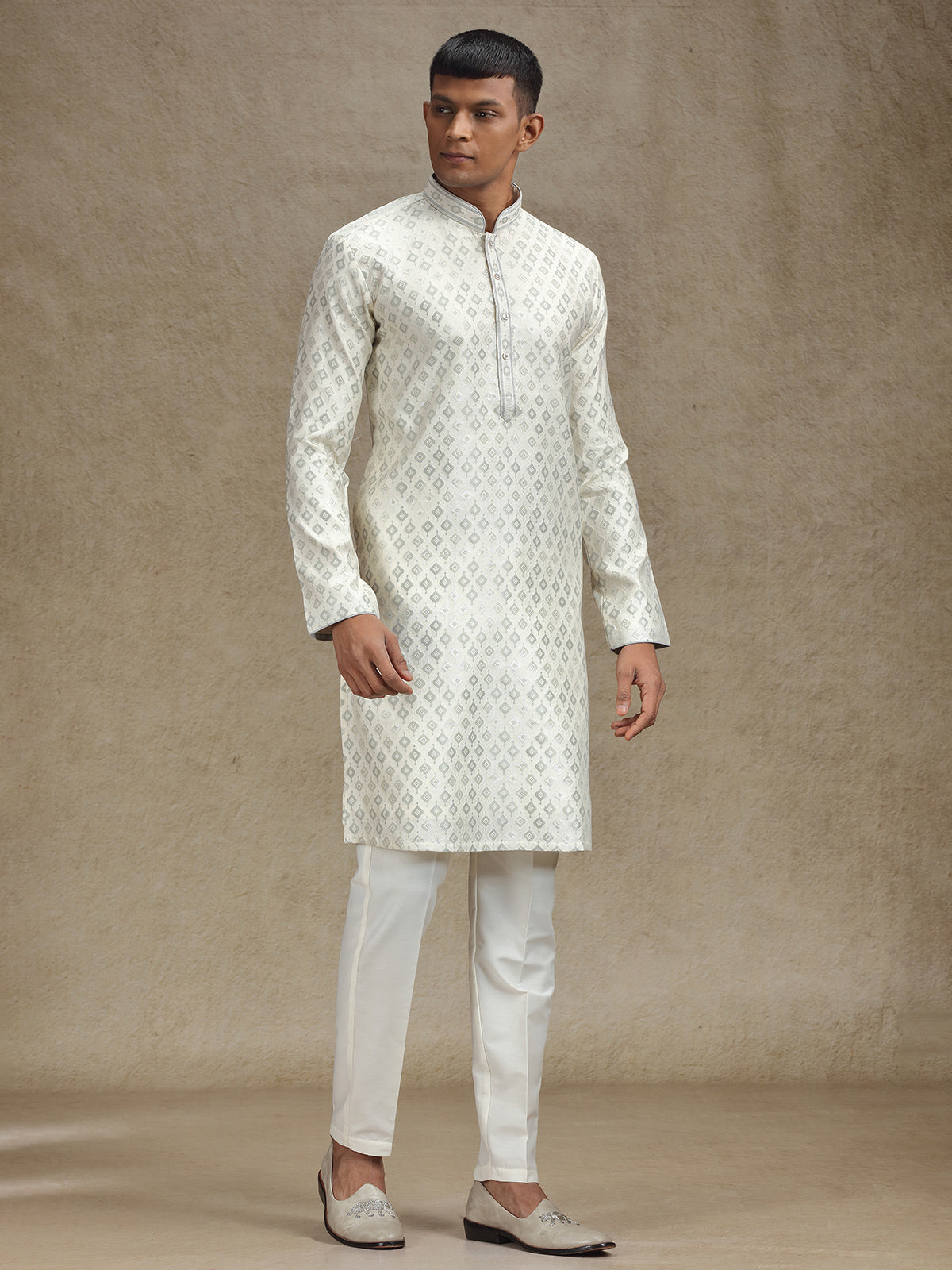 Pista green and cream kurta pajama set in zari