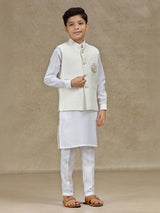 White waistcoat set in jute